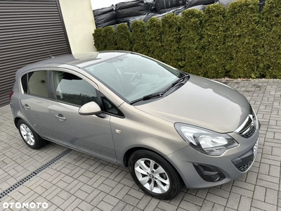 Opel Corsa 1.2 16V Cosmo