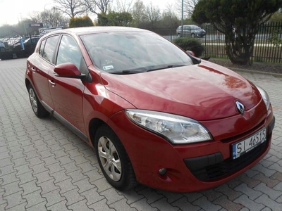 Renault Megane III Hatchback 1.6 16v 100KM 2009