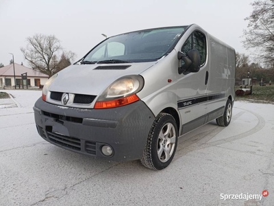 Renault Trafic 1.9 dCi klima// kamera cofania// 3 osobowy