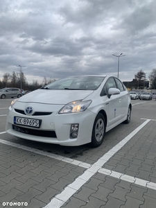 Toyota Prius (Hybrid)