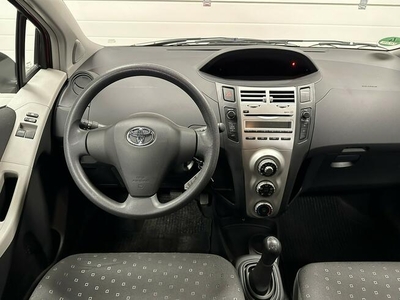 Toyota Yaris 1.3 Benz 5 drzwi Klima Po Opłatach GWARANCJA