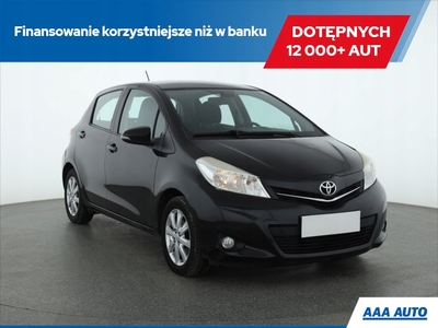 Toyota Yaris III Hatchback 5d 1.0 VVT-i 69KM 2012