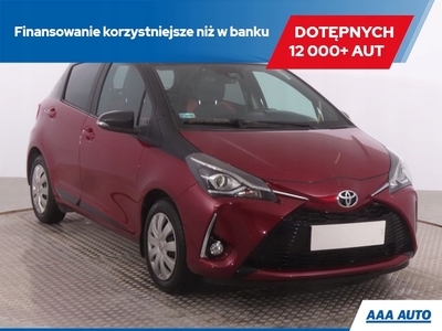 Toyota Yaris III Hatchback 5d Facelifting 2017 1.5 Dual VVT-iE 111KM 2020