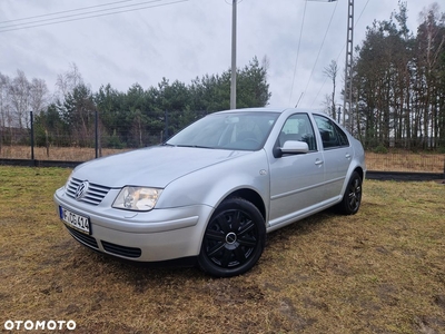 Volkswagen Bora 1.6 FSI