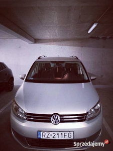 Volkswagen Touran 2011 z gazem