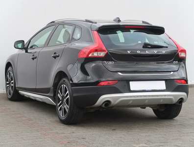 Volvo V40 Cross Country 2017 2.0 D3 123801km ABS