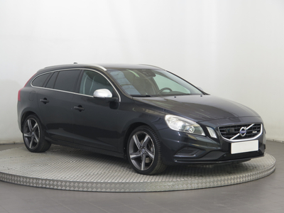 Volvo V60 2016 D2 2.0 236110km Kombi