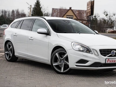 Volvo V60 2.4D 215KM 4x4 R-Design