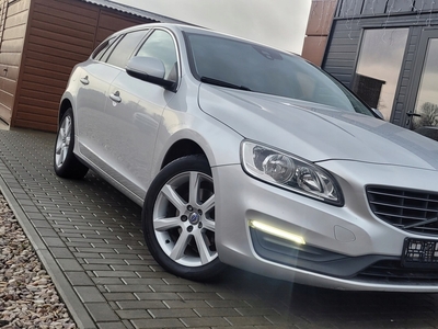 Volvo V60 I Kombi Facelifting 2.0 D3 DRIVE-E 150KM 2017