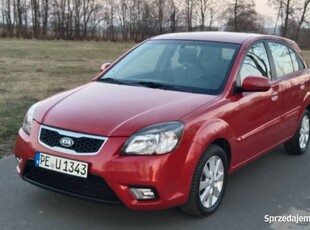 Kia Rio 1,4 benzyna, klimatronik