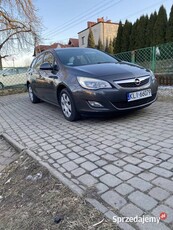 Opel Astra J 1.4 benzyna