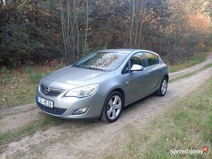 Opel Astra J 1.6 Benzyna 115km Klima Tempomat Alu 5 Drzwi z Niemiec