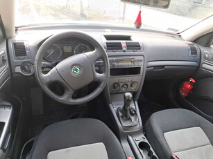 Skoda Octavia 2007 1.6 175911km Classic