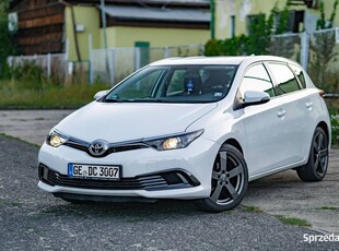 Toyota Auris 1.3 Benzyna, serwis ASO