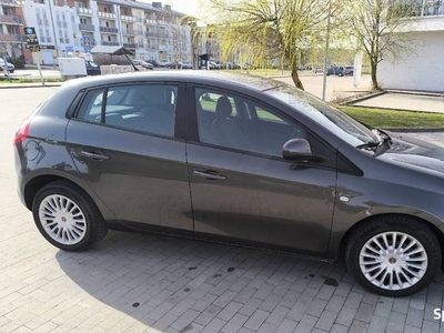 Fiat bravo II 2009 w stanie bardzo dobrym