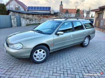 Ford mondeo mk2 kombi Ghia 2.0