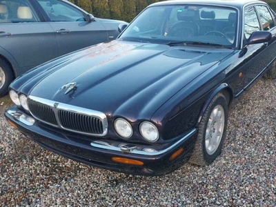 Jaguar XJj 300