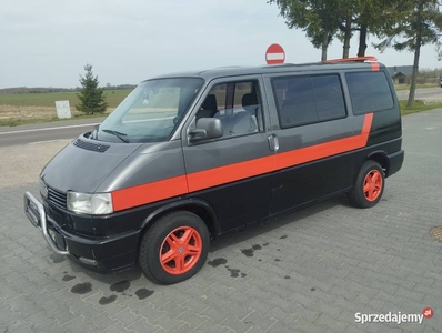 Volkswagen CARAVELLE 1.9TD