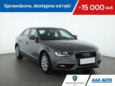 Audi A4 B8 Limousine Facelifting 1.8 TFSI 170KM 2012