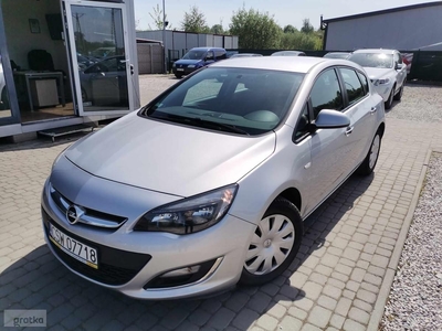 Opel Astra J