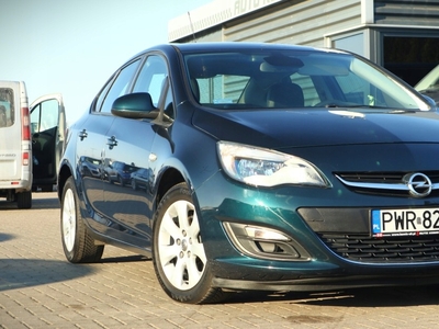 Opel Astra J Sedan 1.7 CDTI ECOTEC 110KM 2014