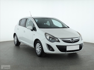 Opel Corsa D , GAZ, Klima, Tempomat, Podgrzewane siedzienia