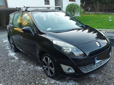 Renault Grand Scenic III Polecam