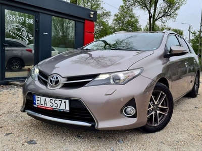 Toyota Auris II Touring Sports Valvematic 130 132KM 2014