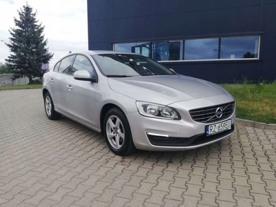 Volvo S60 II Sedan Facelifting 1.6 D2 115KM 2015