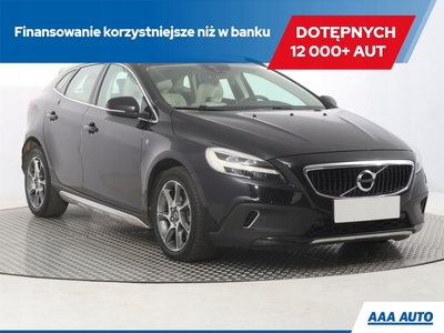 Volvo V40 II Hatchback Facelifting 2.0 D3 150KM 2016