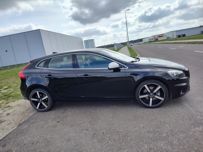 Volvo V40 II Volvo V40 R Design