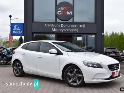 Volvo V40 II