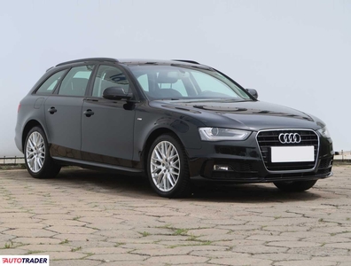 Audi A4 2.0 147 KM 2015r. (Piaseczno)