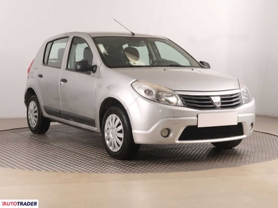 Dacia Sandero 1.4 73 KM 2008r. (Piaseczno)