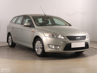 Ford Mondeo VI , Klimatronic, Tempomat, Podgrzewane siedzienia