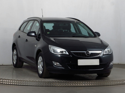 Opel Astra 2013 1.4 T 198164km Kombi