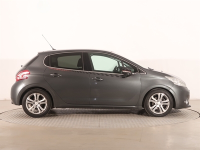 Peugeot 208 2012 1.6 VTi 89748km Hatchback