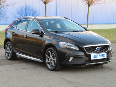 Volvo V40 2018 2.0 D3 162004km Hatchback