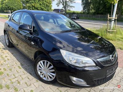 OPEL ASTRA J 2010 rok 1.4 TURBO