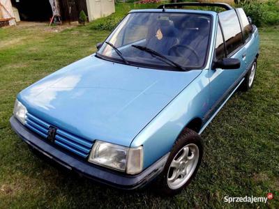 Peugeot 205 cabrio OLDTIMER.