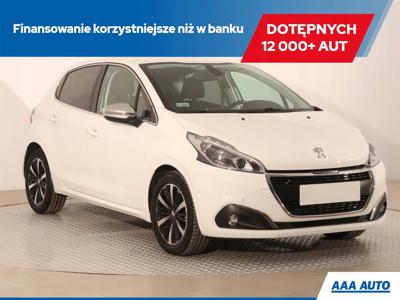 Peugeot 208 I Hatchback 5d Facelifting 1.2 PureTech 110KM 2019