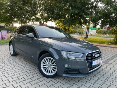 Używane Audi A3 - 65 900 PLN, 129 240 km, 2017