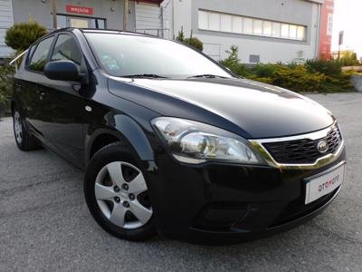 Używane Kia Ceed - 18 900 PLN, 230 000 km, 2010