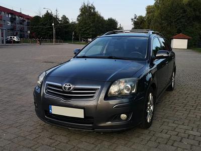 Używane Toyota Avensis - 14 000 PLN, 271 000 km, 2006