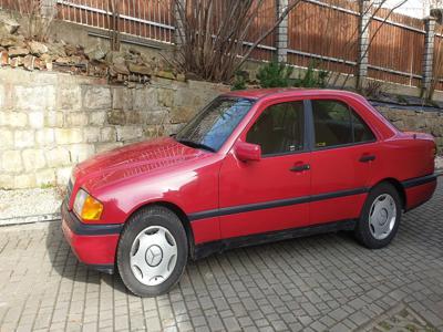 Używane Mercedes-Benz Klasa C - 14 000 PLN, 181 635 km, 1993