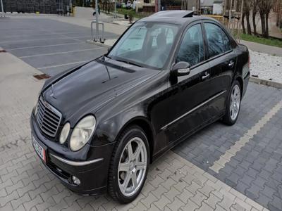 Używane Mercedes-Benz Klasa E - 19 999 PLN, 297 300 km, 2004