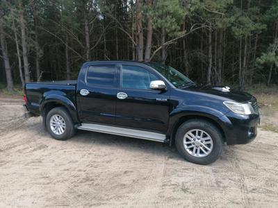 Używane Toyota Hilux - 112 000 PLN, 230 000 km, 2013