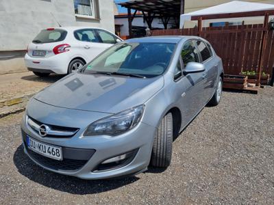 Używane Opel Astra - 27 500 PLN, 190 000 km, 2015