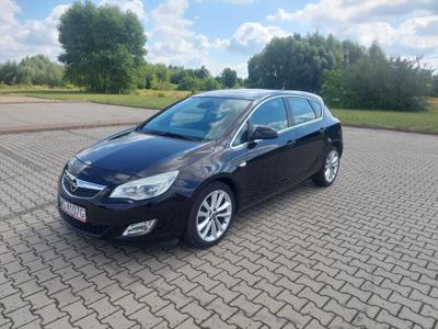 Używane Opel Astra - 28 900 PLN, 177 000 km, 2009