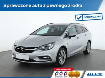 Używane Opel Astra - 54 000 PLN, 104 242 km, 2016